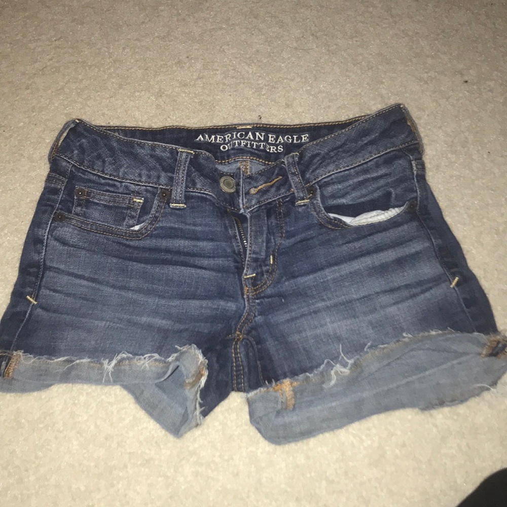 American Eagle Size 2 Jean Shorts